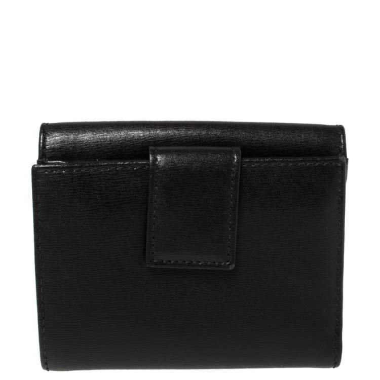 Pre Owned Salvatore Ferragamo Black Gancio Embossed Leather Flap Compact Wallet