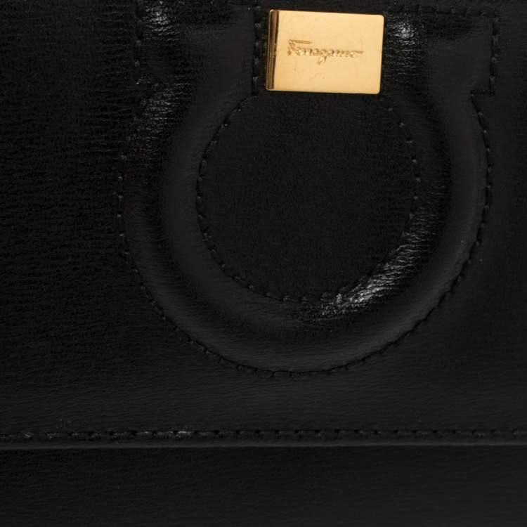 Pre Owned Salvatore Ferragamo Black Gancio Embossed Leather Flap Compact Wallet