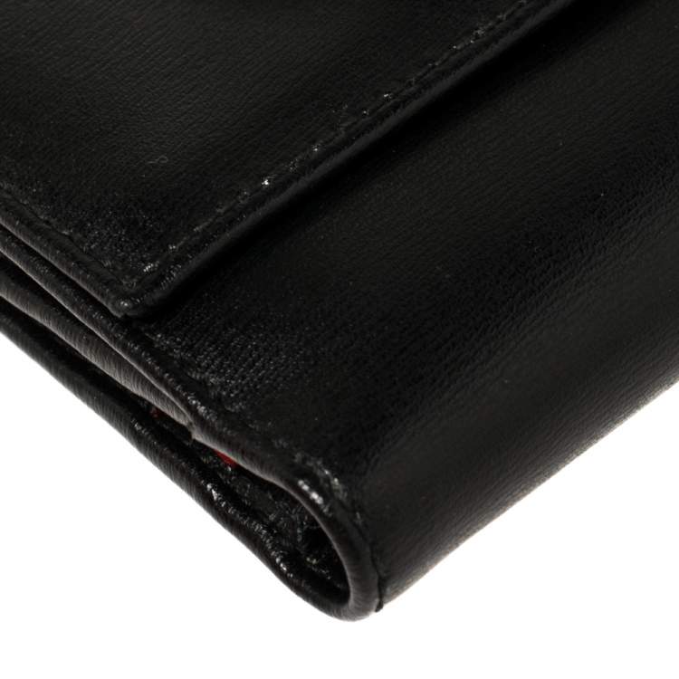 Pre Owned Salvatore Ferragamo Black Gancio Embossed Leather Flap Compact Wallet