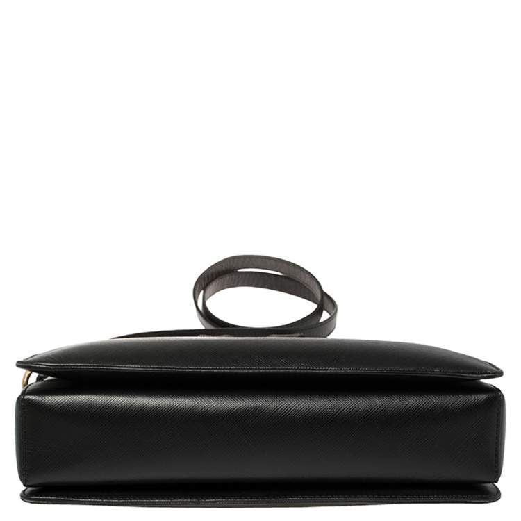 Pre Owned Salvatore Ferragamo Black Leather Tracy Shoulder Bag