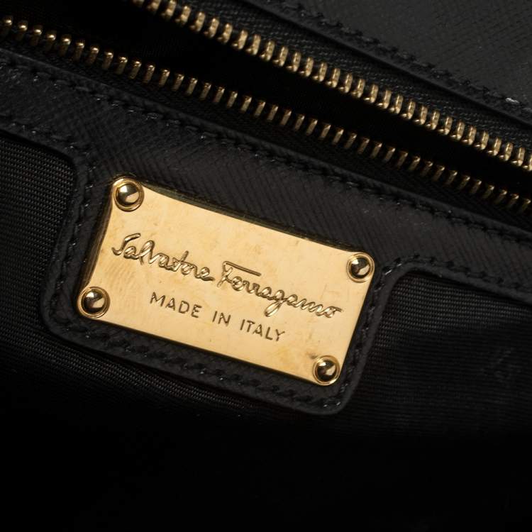 Pre Owned Salvatore Ferragamo Black Leather Vara Bow Chain Bag