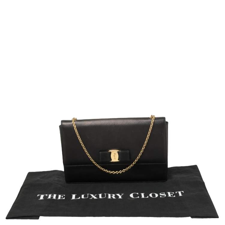 Pre Owned Salvatore Ferragamo Black Leather Vara Bow Chain Bag