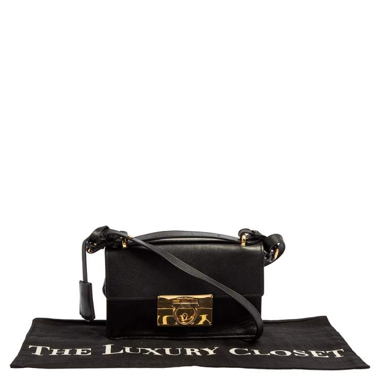Pre Owned Salvatore Ferragamo Black Leather Gancini Crossbody Bag