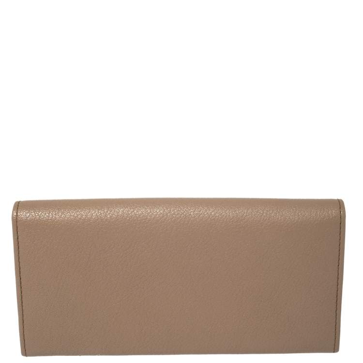Pre Owned Salvatore Ferragamo Beige Leather Continental Wallet