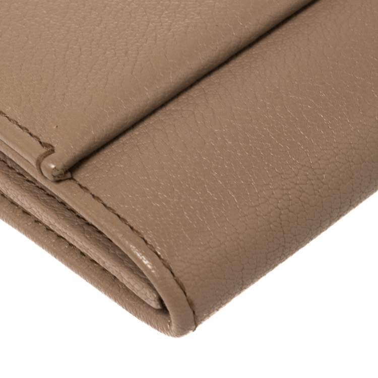 Pre Owned Salvatore Ferragamo Beige Leather Continental Wallet