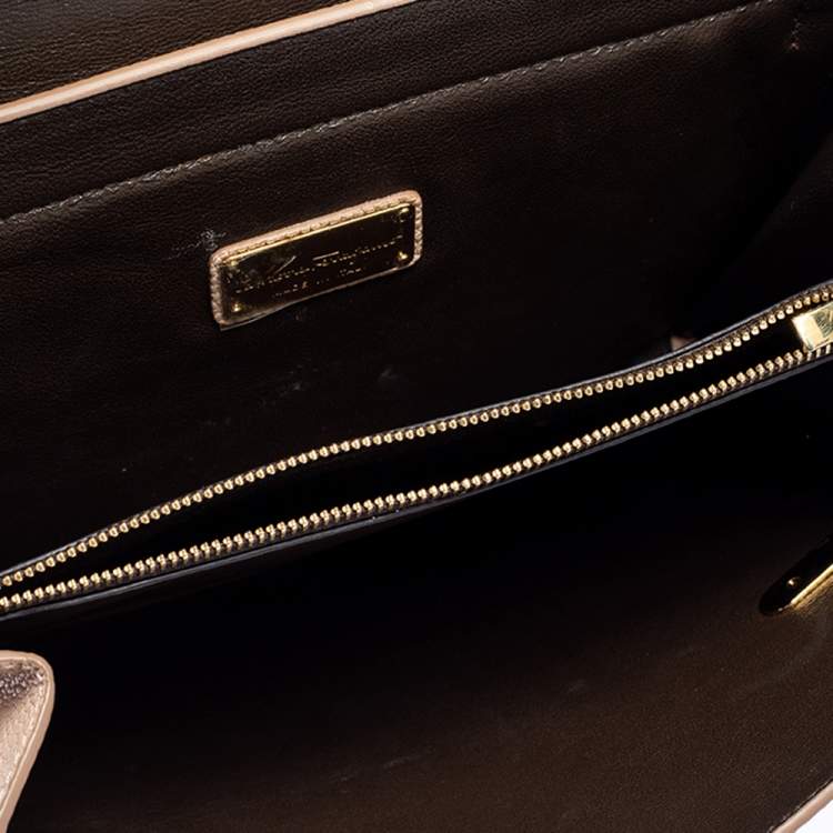 Pre Owned Salvatore Ferragamo Beige Leather Shoulder Bag