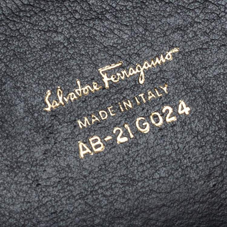 Pre Owned Salvatore Ferragamo Black Leather Gancini Crossbody Bag