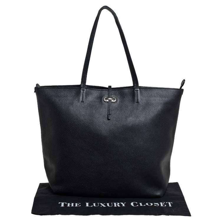 Pre Owned Salvatore Ferragamo Black Leather Gina Tote