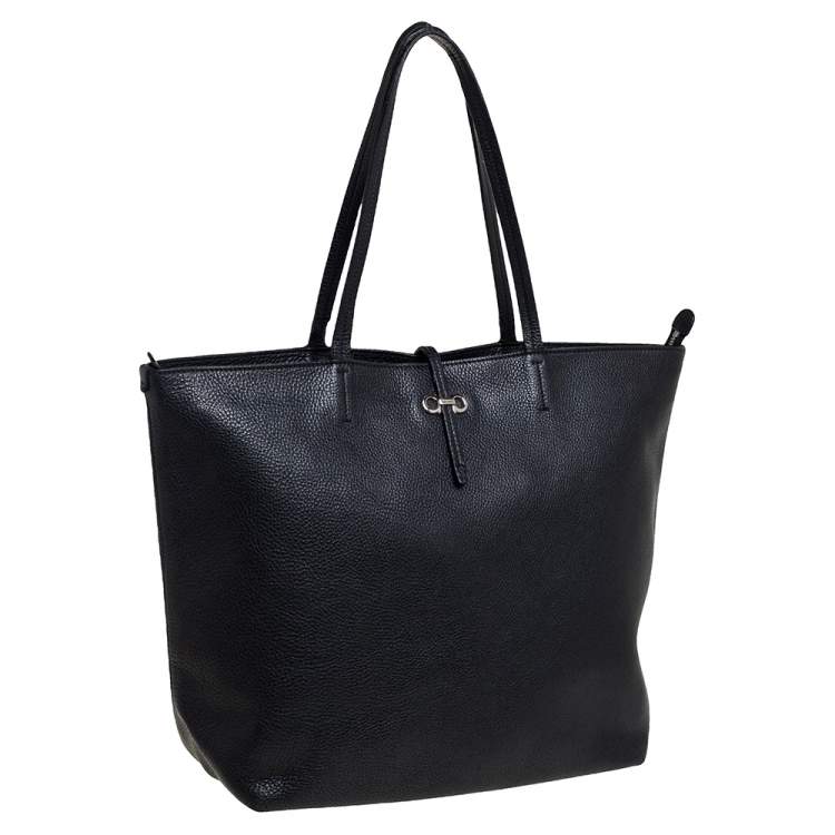 Pre Owned Salvatore Ferragamo Black Leather Gina Tote