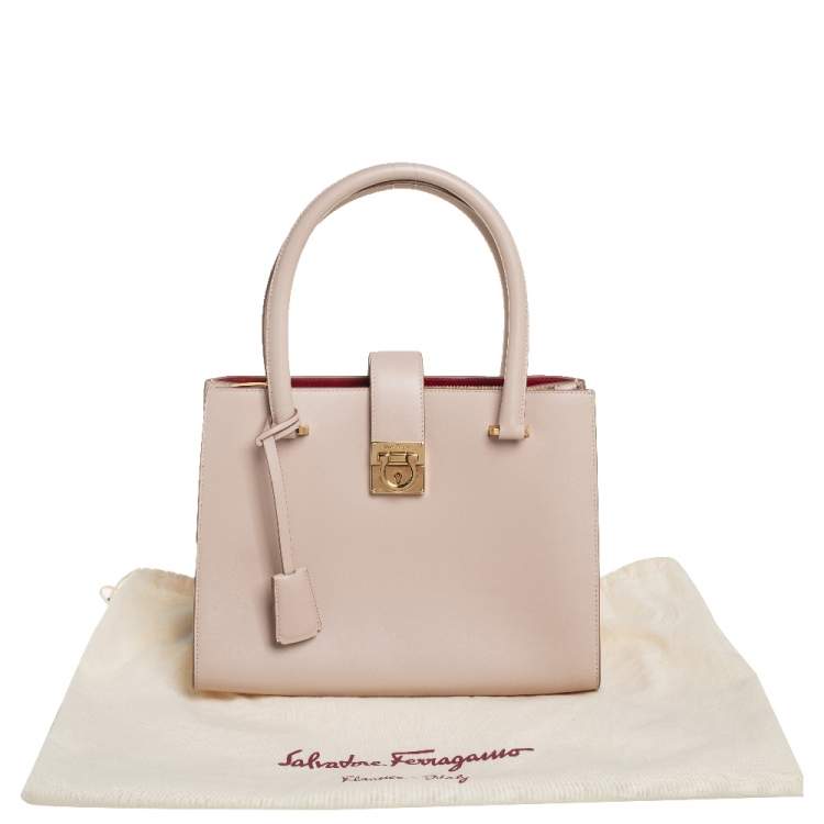 Pre Owned Salvatore Ferragamo Beige Leather Gancini Lock Tote
