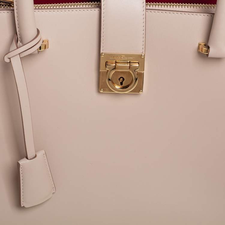 Pre Owned Salvatore Ferragamo Beige Leather Gancini Lock Tote