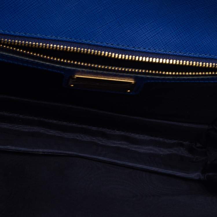 مملوكة مسبقًا Salvatore Ferragamo Blue Leather Vara Bow Chain Shoulder Bag