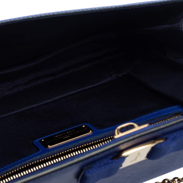 مملوكة مسبقًا Salvatore Ferragamo Blue Leather Vara Bow Chain Shoulder Bag