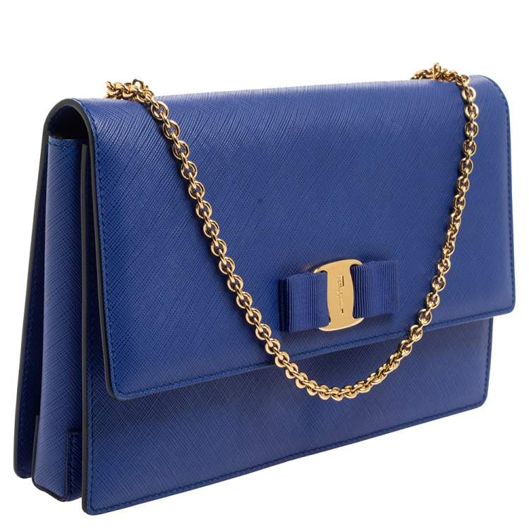 مملوكة مسبقًا Salvatore Ferragamo Blue Leather Vara Bow Chain Shoulder Bag