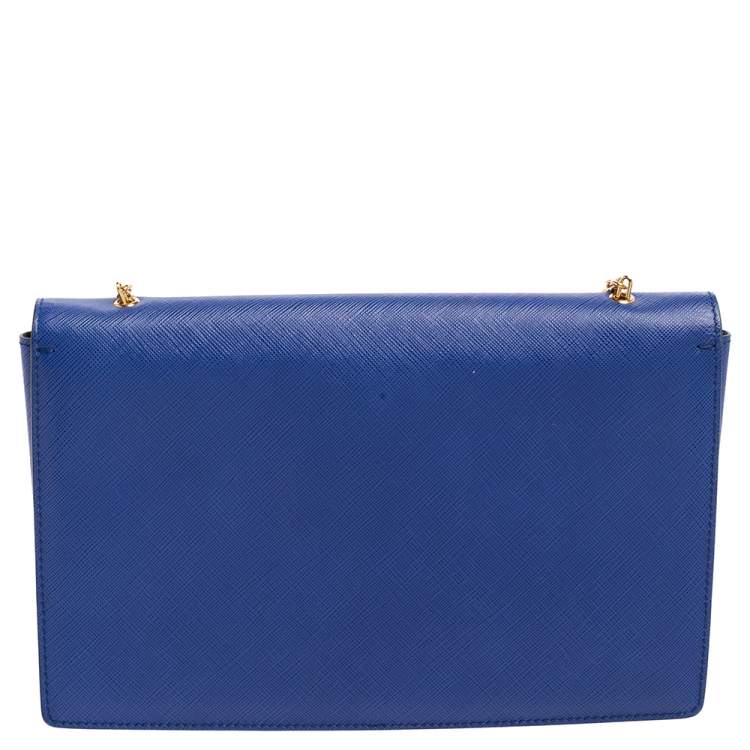 مملوكة مسبقًا Salvatore Ferragamo Blue Leather Vara Bow Chain Shoulder Bag