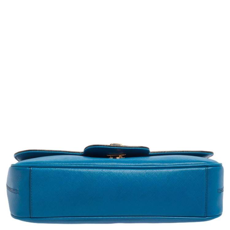 مملوكة مسبقًا Salvatore Ferragamo Blue Leather Luciano Shoulder Bag
