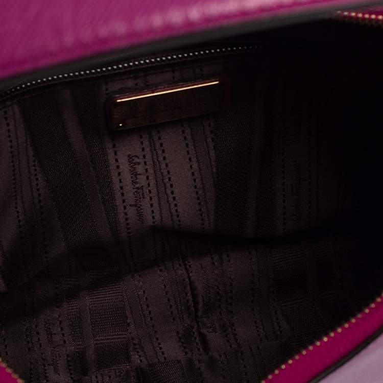 Pre Owned Salvatore Ferragamo Magenta Leather Gancini Romana Hobo