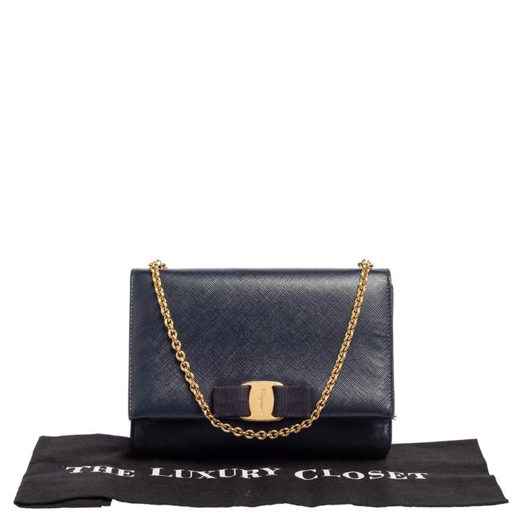 Pre Owned Salvatore Ferragamo Blue Saffiano Leather Vara Bow Chain Clutch