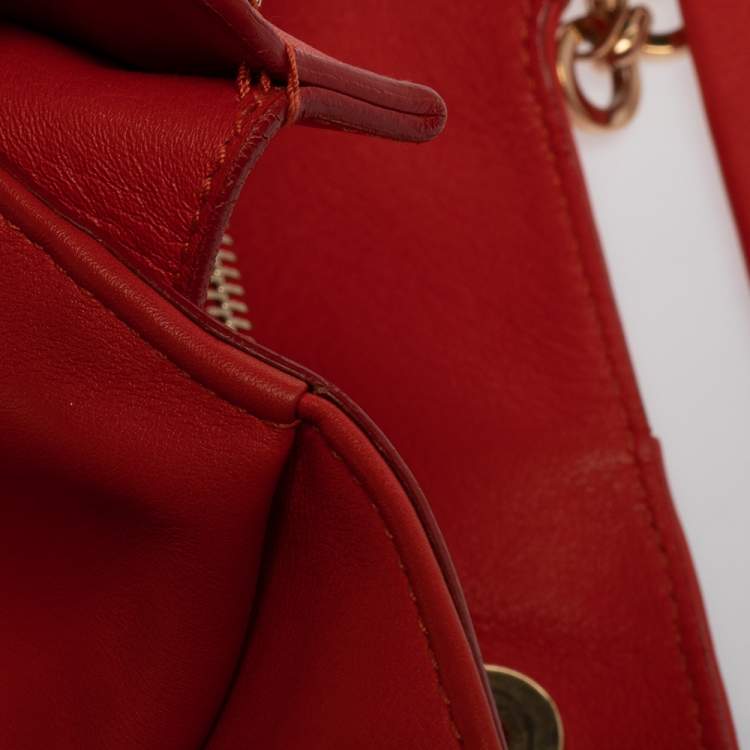 Pre Owned Salvatore Ferragamo Red Leather Chain Tote