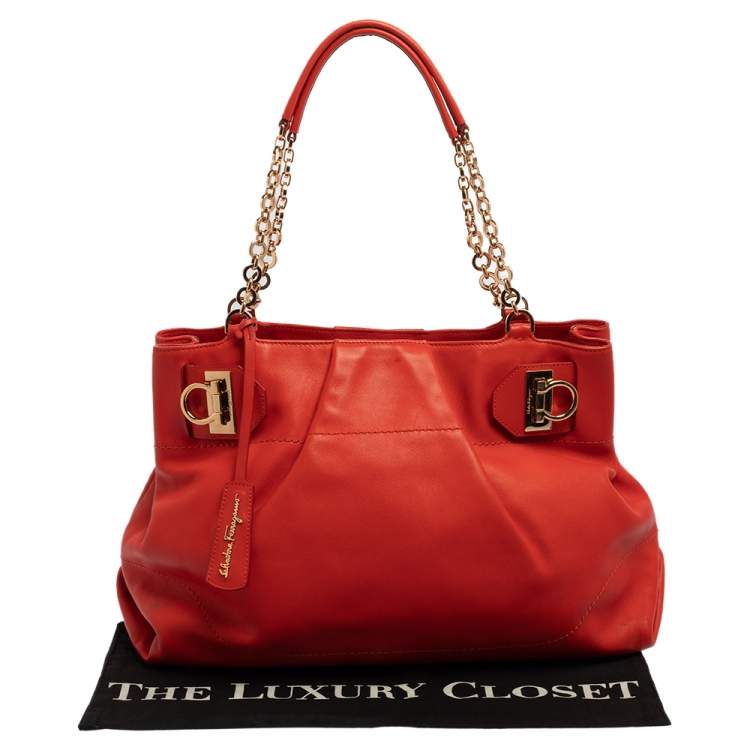 Pre Owned Salvatore Ferragamo Red Leather Chain Tote
