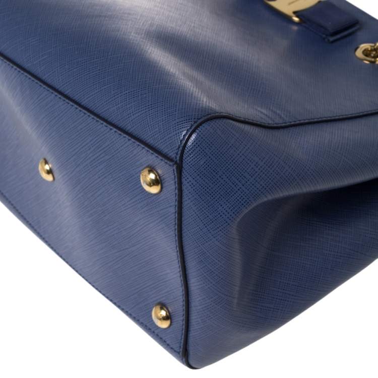 Pre Owned Salvatore Ferragamo Blue Leather Vany Chain Tote