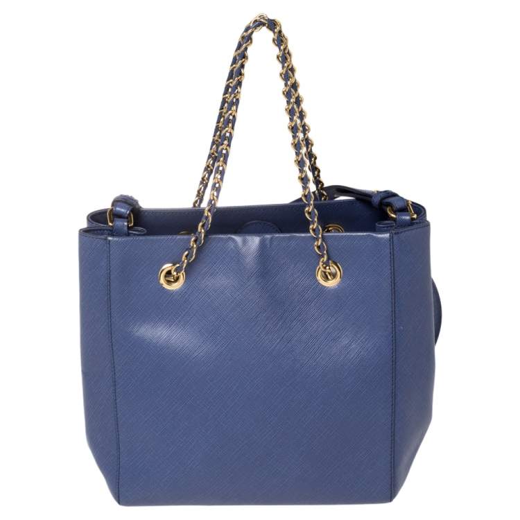 Pre Owned Salvatore Ferragamo Blue Leather Vany Chain Tote