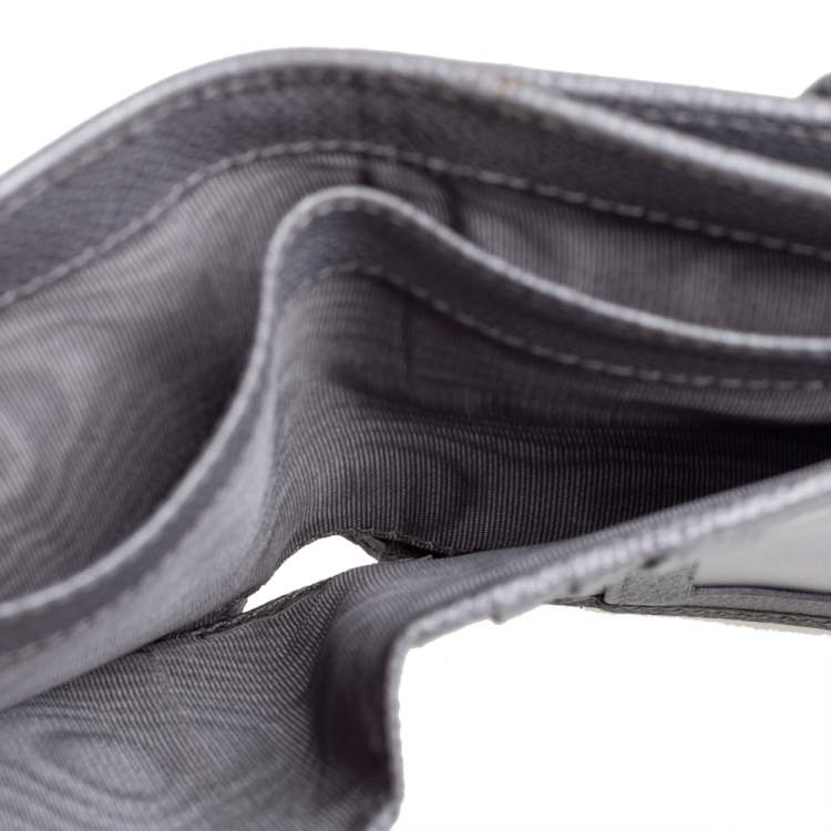 Pre Owned Salvatore Ferragamo Grey Leather Gancini Clip Compact Wallet