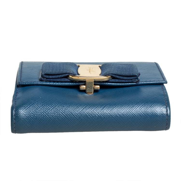Pre Owned Salvatore Ferragamo Blue Leather Vara Bow Compact Wallet