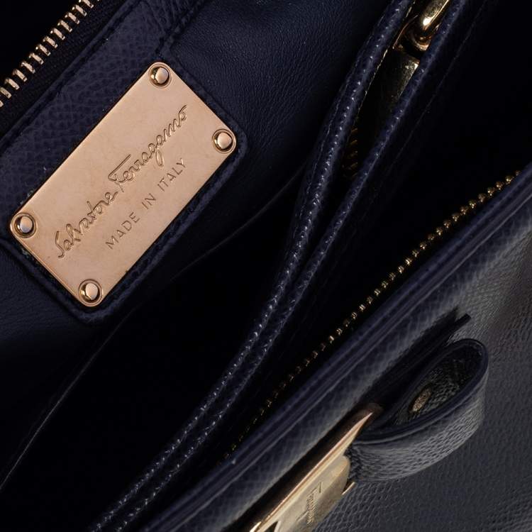 Pre Owned Salvatore Ferragamo Blue Leather Melike Vara Bow Chain Tote