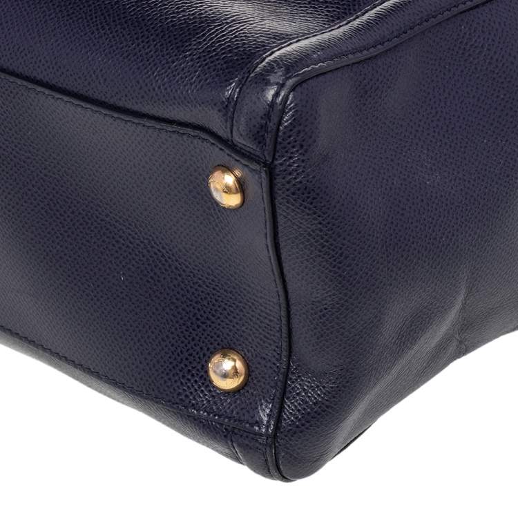 Pre Owned Salvatore Ferragamo Blue Leather Melike Vara Bow Chain Tote