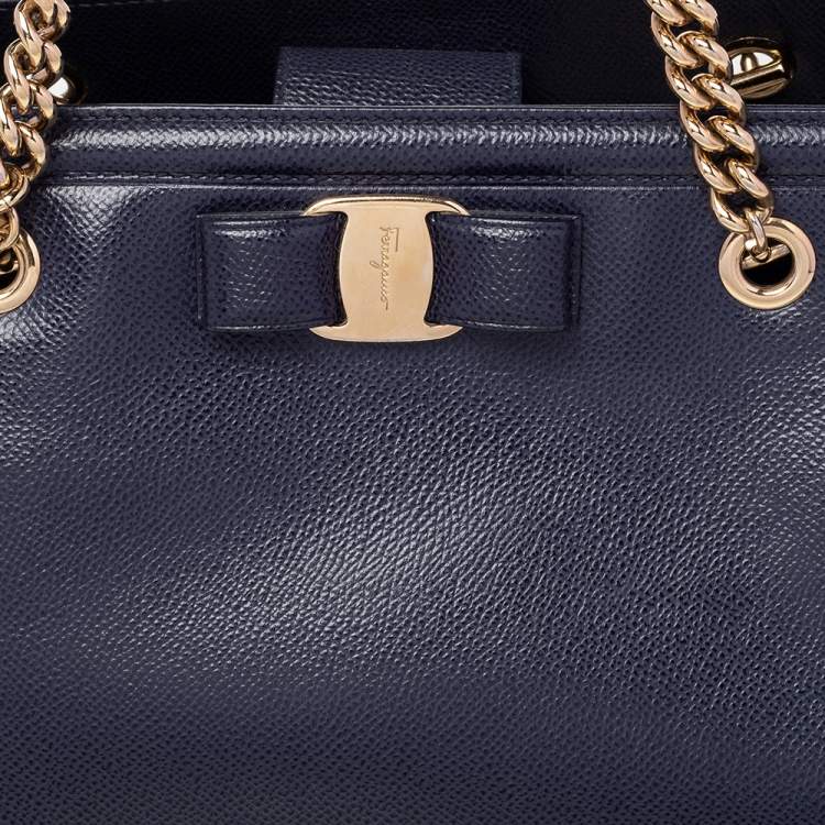 Pre Owned Salvatore Ferragamo Blue Leather Melike Vara Bow Chain Tote