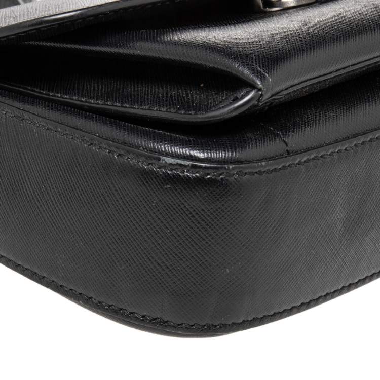 Pre Owned Salvatore Ferragamo Black Leather Gancini Crossbody Bag