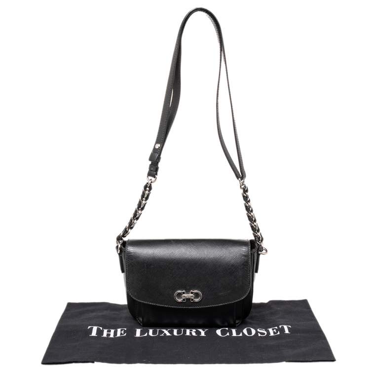 Pre Owned Salvatore Ferragamo Black Leather Gancini Crossbody Bag