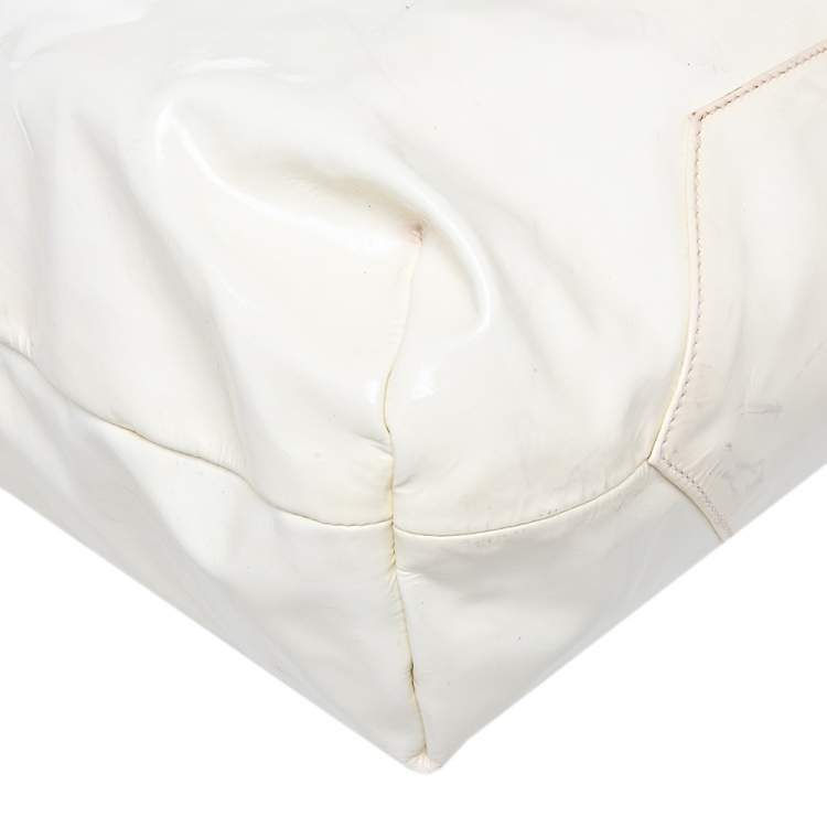 Pre Owned Salvatore Ferragamo Cream Patent Leather Tote