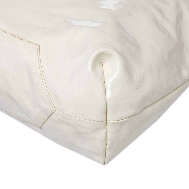 Pre Owned Salvatore Ferragamo Cream Patent Leather Tote