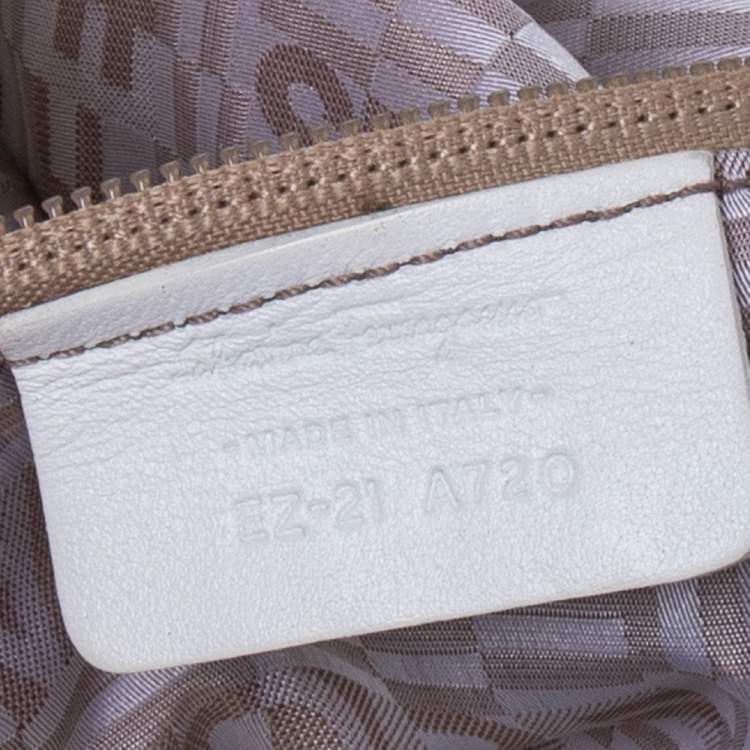 Pre Owned Salvatore Ferragamo Cream Patent Leather Tote