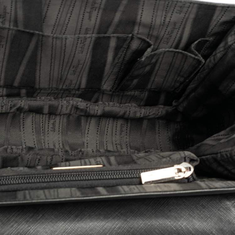 Pre Owned Salvatore Ferragamo Black Leather Katia Top Handle Bag