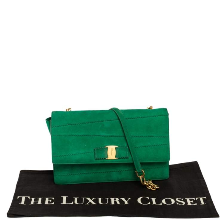 Pre Owned Salvatore Ferragamo Green Vara Zig Zag Suede Medium Ginny Flap Bag