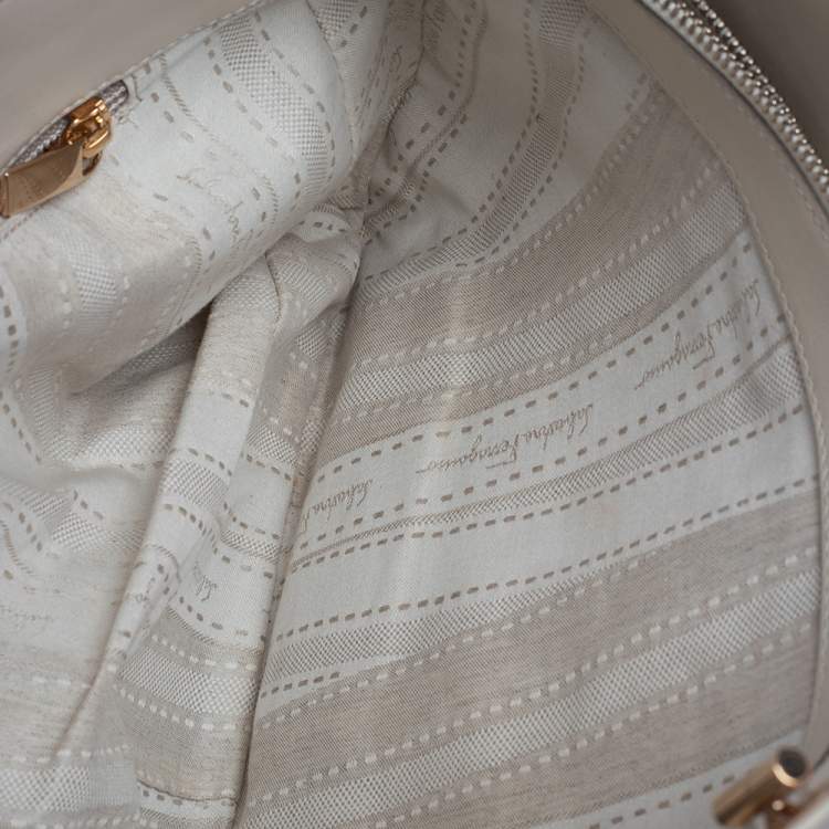 Pre Owned Salvatore Ferragamo Beige Betulla Leather Tote