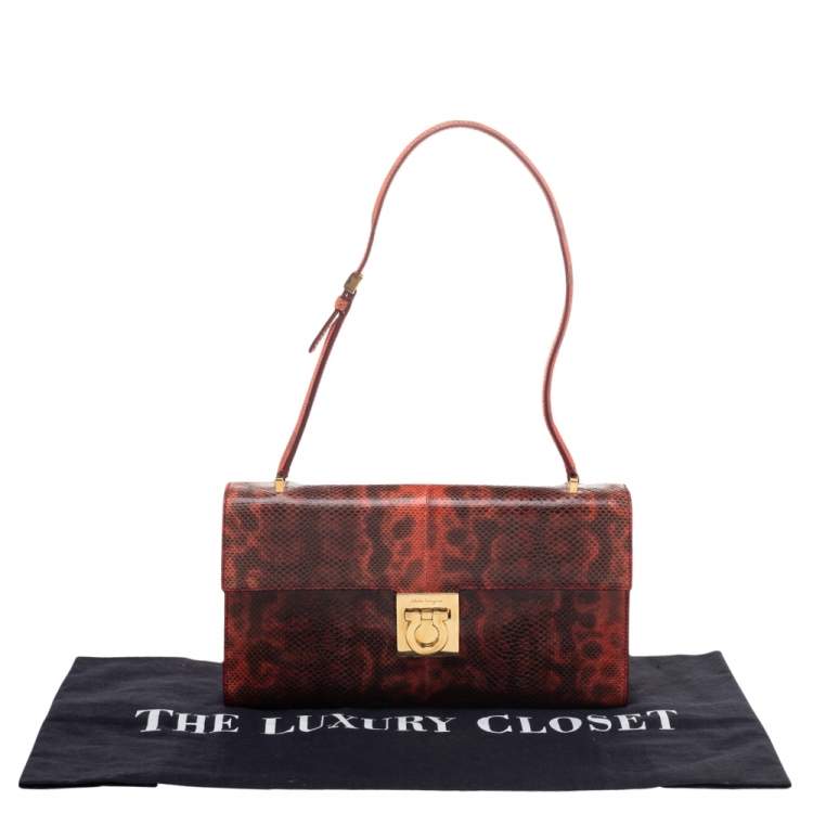 Pre Owned Salvatore Ferragamo Red Karung Gancio Lock Shoulder Bag