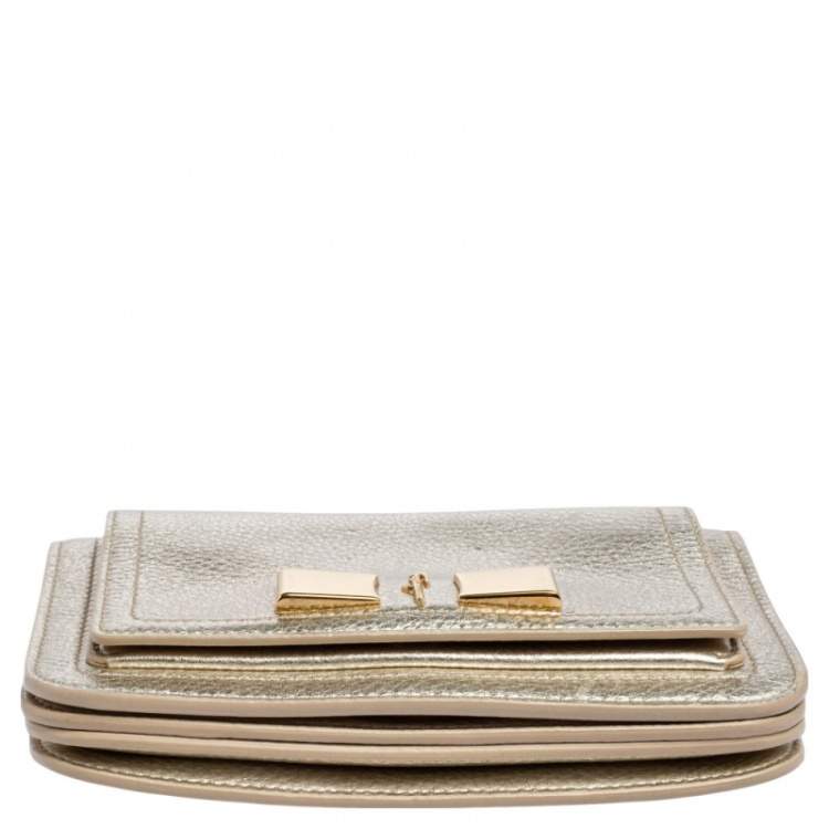 مملوكة مسبقًا Salvatore Ferragamo Metallic Gold Leather Small Ginevra Shoulder Bag
