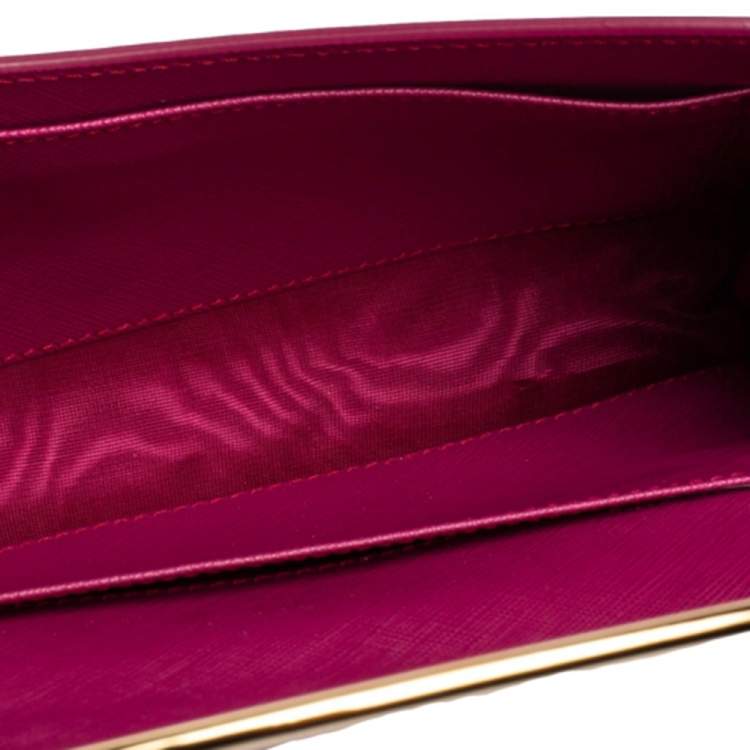 مملوكة مسبقًا Salvatore Ferragamo Fuchsia Leather Gancini Chain Clutch