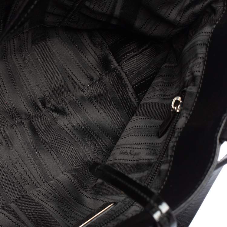 Pre Owned Salvatore Ferragamo Black Patent Leather Bice Tote