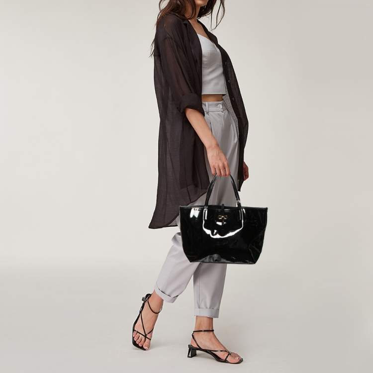 Pre Owned Salvatore Ferragamo Black Patent Leather Bice Tote
