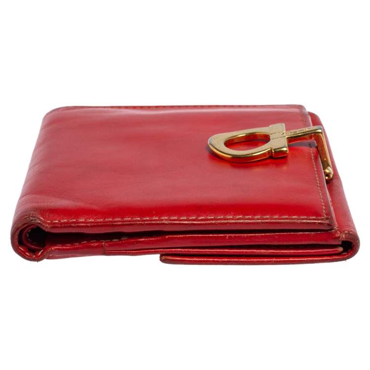 Pre Owned Salvatore Ferragamo Red Leather Gancini Clip French Wallet
