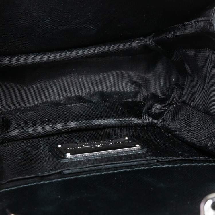 Pre Owned Salvatore Ferragamo Black Leather Vara Bow Chain Shoulder Bag