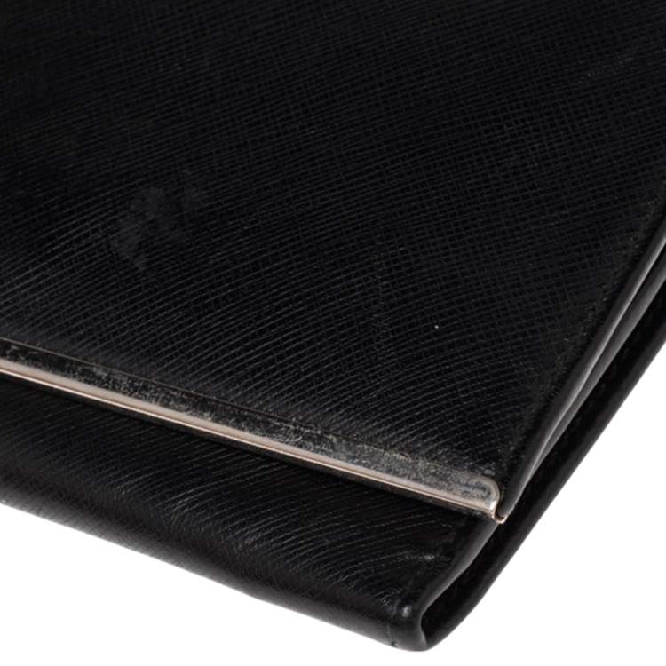 مملوكة مسبقًا Salvatore Ferragamo Black Leather Gancini Clip Continental Wallet