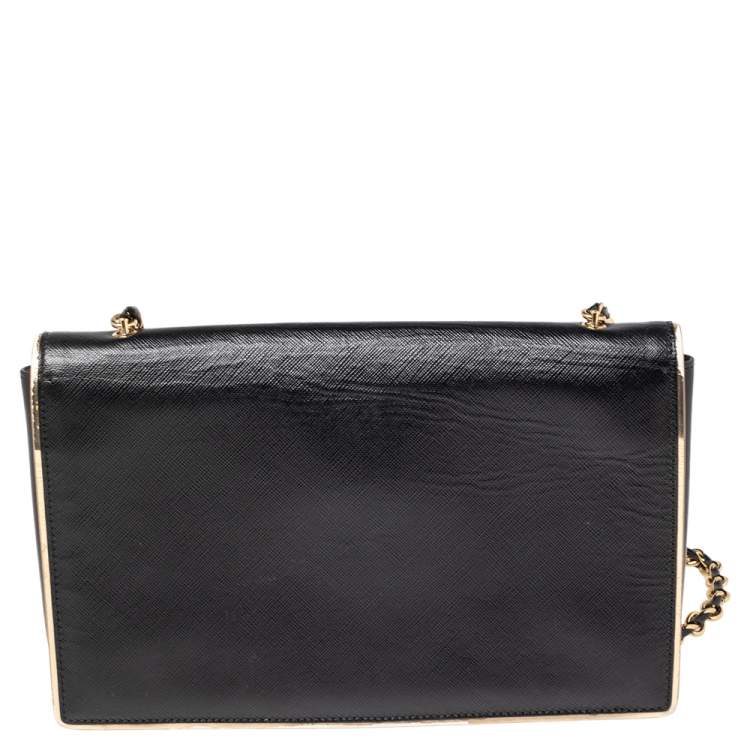 Pre Owned Salvatore Ferragamo Black/Gold Leather Ginny Shoulder Bag