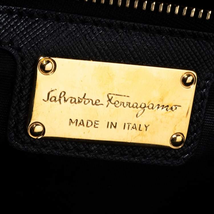 Pre Owned Salvatore Ferragamo Black/Gold Leather Ginny Shoulder Bag