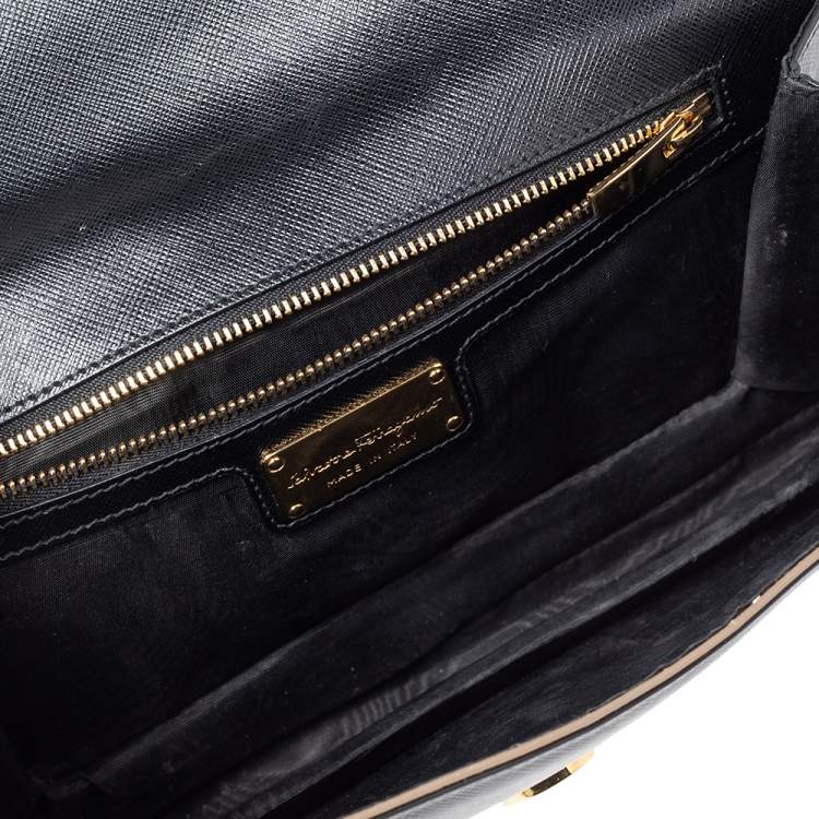 Pre Owned Salvatore Ferragamo Black/Gold Leather Ginny Shoulder Bag